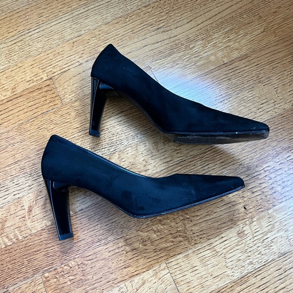 BLACK SUEDE HEELS - Picture 4 of 4